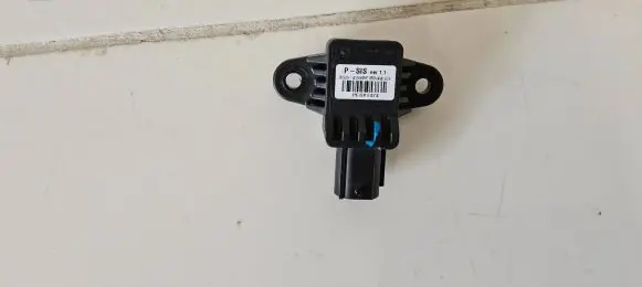KIA Soul Airbag deployment crash/impact sensor 95920A3000 PE6Y1474