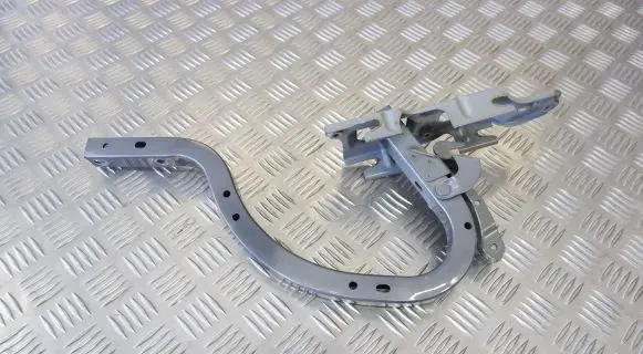 Lexus GS 250 350 300H 450H Tailgate/trunk/boot hinge 6452030330