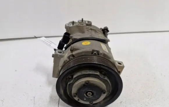 KIA Sorento Air conditioning (A/C) compressor (pump)