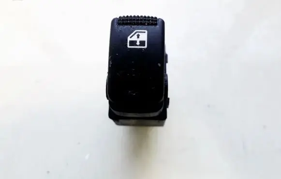 Hyundai Tucson JM Electric window control switch