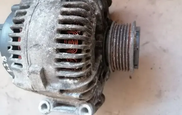 Audi A4 S4 B7 8E 8H Generator/alternator 06E903016E
