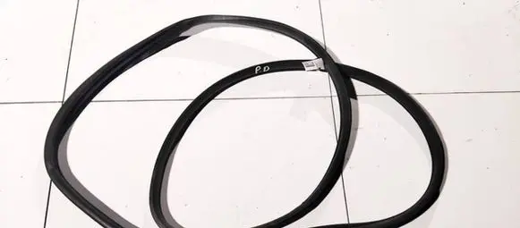 Mazda CX-5 Rubber seal front coupe door 