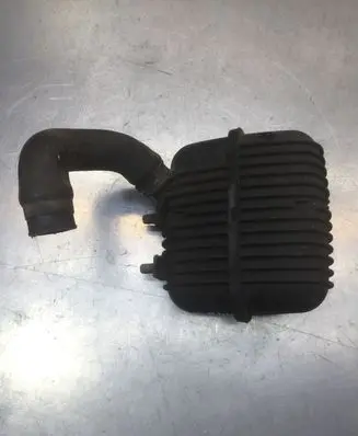 Audi A6 S6 C6 4F Vacuum air tank 8E0129955