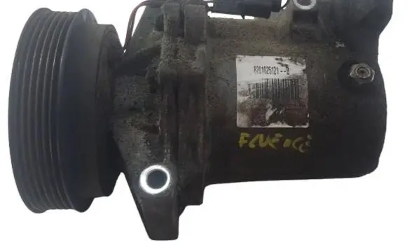 Renault Fluence Air conditioning (A/C) compressor (pump) 8201025121-4car