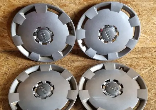 Audi A4 S4 B7 8E 8H R16 wheel hub/cap/trim 8P0601147A