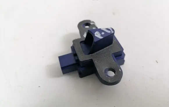 Mercedes-Benz E W212 Airbag deployment crash/impact sensor A2128205026