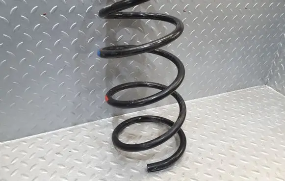 Toyota Previa (XR30, XR40) II Front coil spring