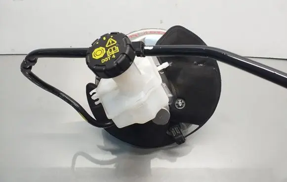Renault Clio V Brake booster