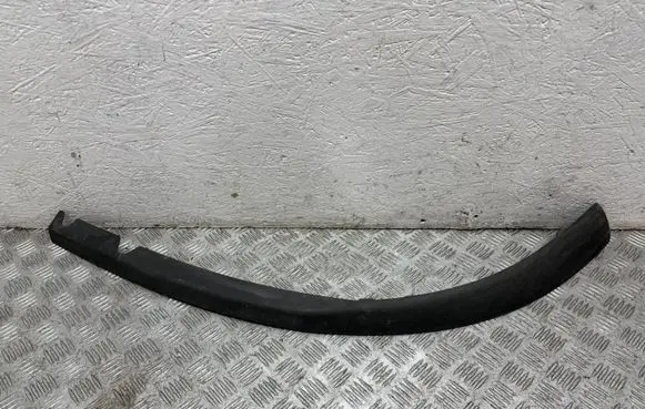 Front bumper lip