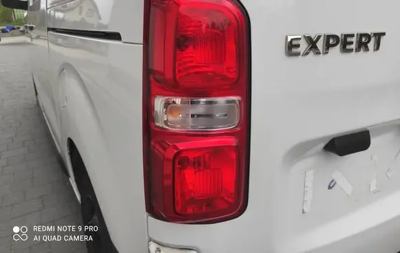 Peugeot Expert Rear/tail lights 9808243180