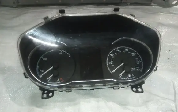Toyota Yaris Speedometer (instrument cluster)