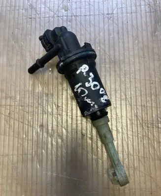 Peugeot 3008 I Clutch master cylinder 9686265880