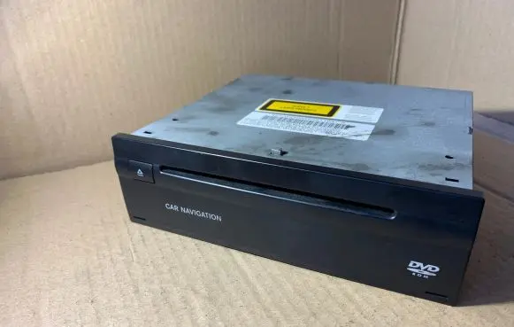 Mercedes-Benz E W211 Navigation unit CD/DVD player A2118705226 65011847