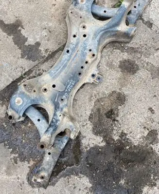 Toyota Corolla Verso AR10 Front subframe