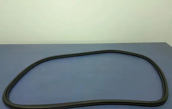 Volvo S90, V90 Front door rubber seal 
