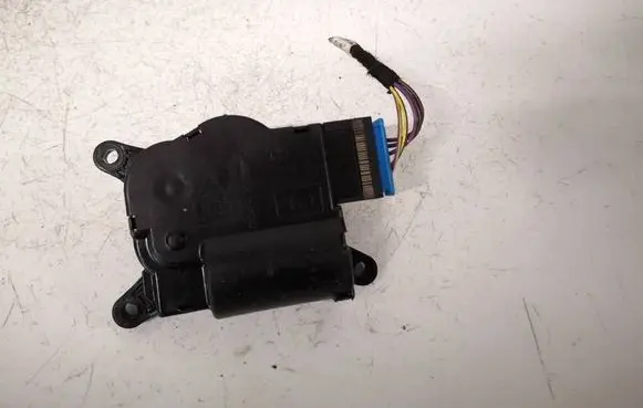 Audi A3 S3 8V Air flap motor/actuator 5Q0907511K