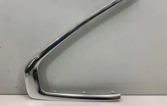 Volvo S90, V90 Rear door window/glass frame 