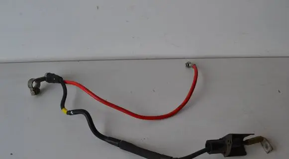 Volkswagen PASSAT B6 Positive cable (battery) 1K0971228AA