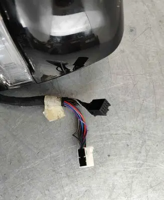 Front door electric wing mirror