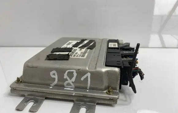 KIA Rio Engine control unit/module 39110-2X046