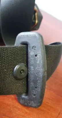 Mercedes-Benz E W210 Front seatbelt 2108605085