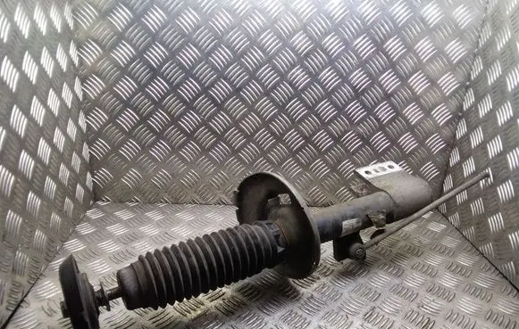 Peugeot 308 Front shock absorber/damper