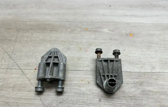 Porsche Cayenne (92A) Radiator mount bracket 7P0121079