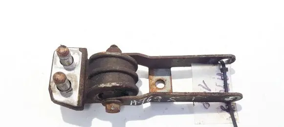 Volvo S80 Engine mount bracket 9445335