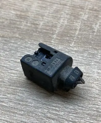 Mercedes-Benz E W211 Plug wire 1685452928 09441211