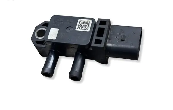 Volkswagen PASSAT B8 Exhaust gas pressure sensor 04L906051
