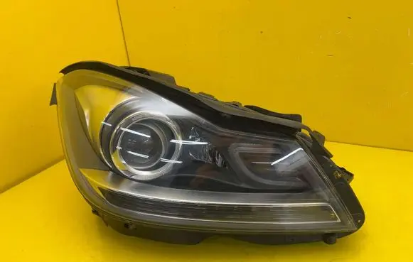 Mercedes-Benz C AMG W204 Headlight/headlamp A2048203839