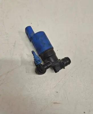 Volvo V60 Windscreen/windshield washer pump AV6113K082AA E23VB