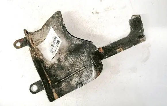 Exhaust heat shield