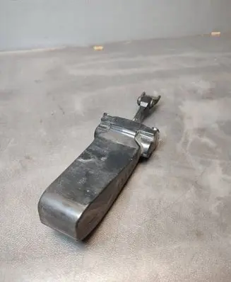 Skoda Superb B8 (3V) Front door check strap stopper 3V0837267