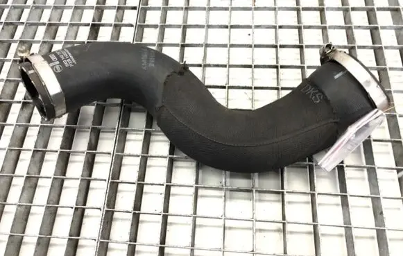 Intercooler hose/pipe