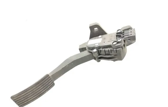 Mitsubishi Colt Accelerator throttle pedal A4543000204 6PV00886601 MN125791