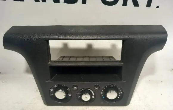 Mitsubishi Outlander Climate control unit MR979987