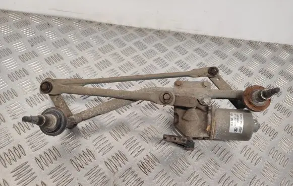 Ford Fusion Front wiper linkage and motor 2S6T17B571AC