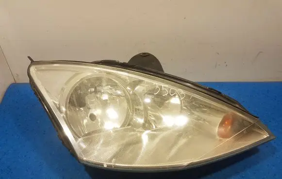 Ford Focus Headlight/headlamp