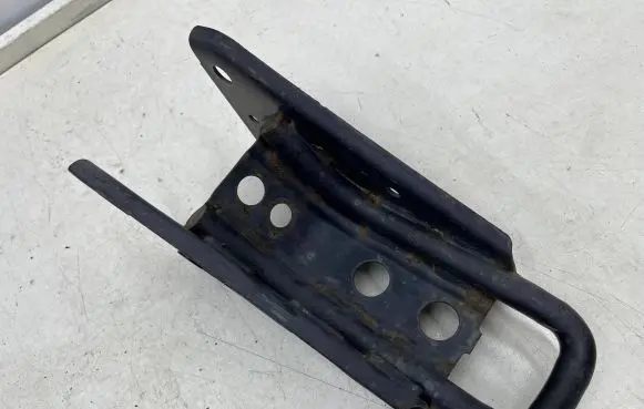Mitsubishi Outlander Towing hook eye 