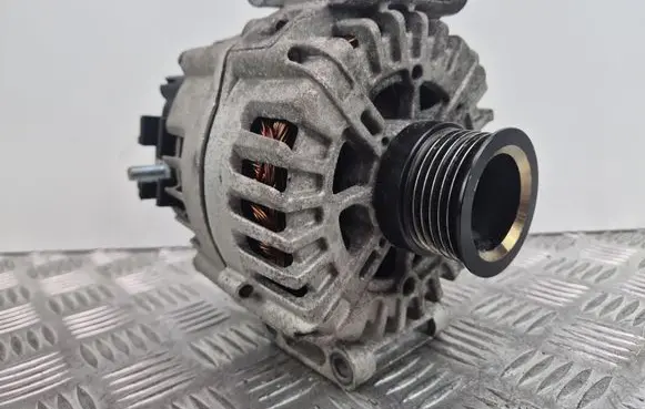 Mercedes-Benz Sprinter W907 W910 Generator/alternator A0009068404