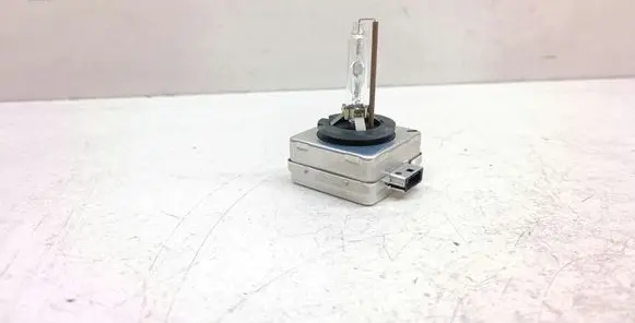 BMW 3 E92 E93 Xenon bulb 9285141 D1S