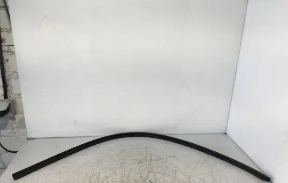 Toyota Proace Rubber seal front door (on door) 