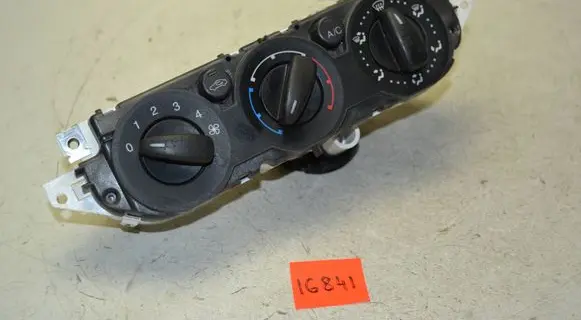 Ford Focus Climate control unit 7M5T19980AA 69607332