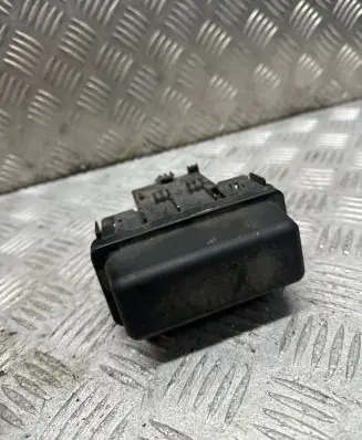 Opel Insignia A Fuse module 315938597
