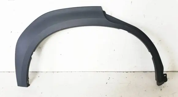 Suzuki SX4 S-Cross Front arch trim 