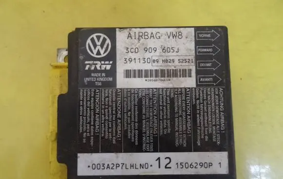 Volkswagen PASSAT B6 Airbag control unit/module 3C0909605J 391130