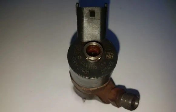Hyundai Tucson LM Fuel injector 0445110258