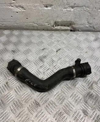 BMW 5 E60 E61 Engine coolant pipe/hose 7789742