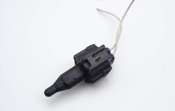 Toyota Avensis T250 Outside/exterior temperature sensor 11030